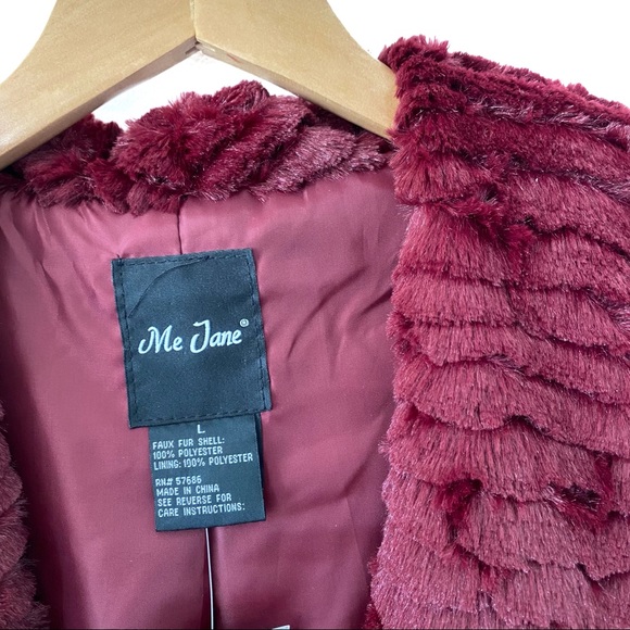 Burgundy Me Jane Faux Fur Vest - Picture 2 of 3
